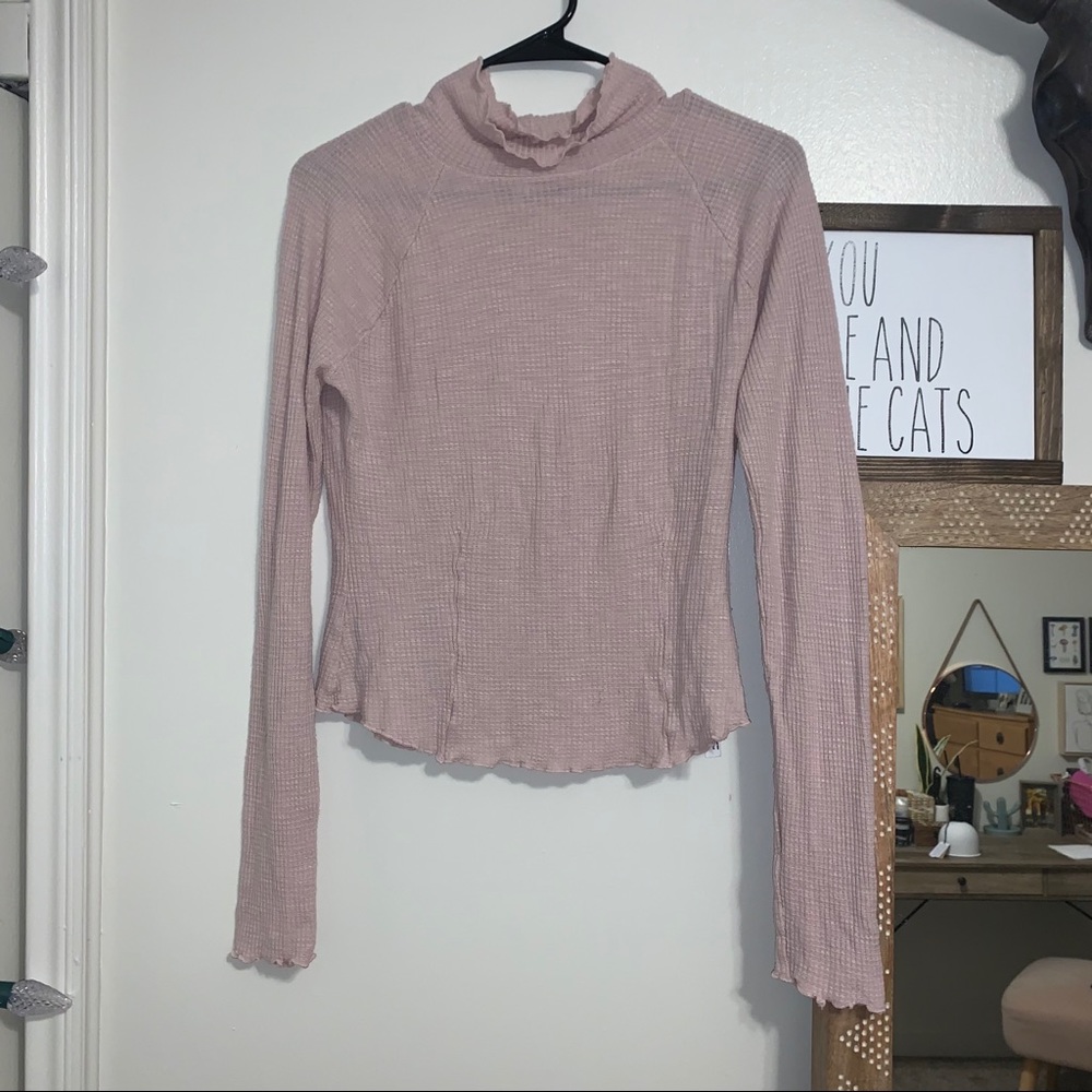 Free People mock neck top!